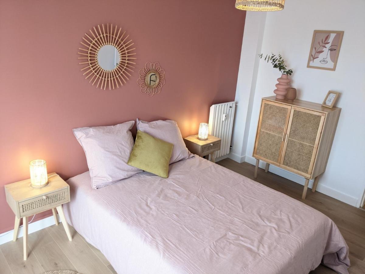 Apartment Cosy Iris 3ch - Stationnement Gratuit - Lumineux *